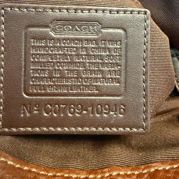 Classic Coach Brown Pebbled Leather Purse C0769-10946 Brass Hardware Turn Lock - Picture 2 of 13